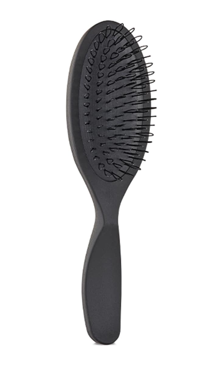 pramāsana™ exfoliating scalp brush